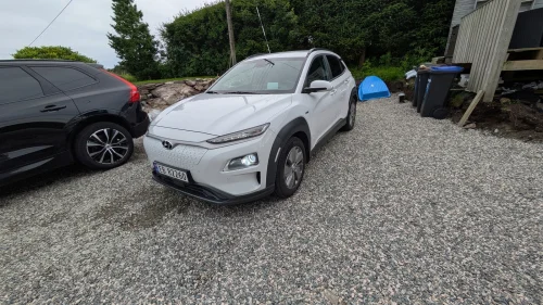 HYUNDAI Kona Premium