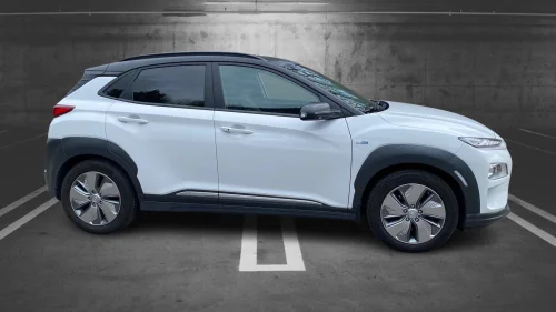 HYUNDAI Kona 64 kw/lengste rekkevidde/Premium/hengerfeste/en eier