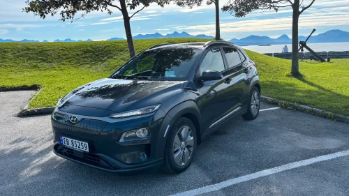 HYUNDAI Kona Premium
