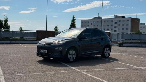 HYUNDAI Kona Premium