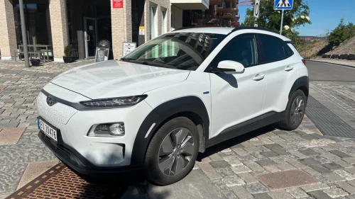 HYUNDAI Kona Premium