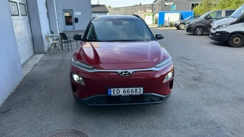 HYUNDAI Kona Premium