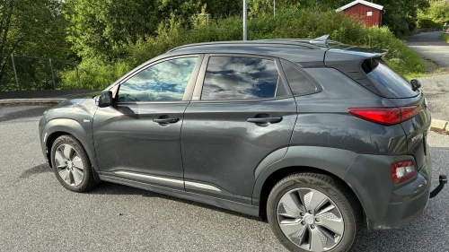 HYUNDAI Kona Premium