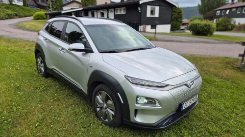 HYUNDAI Kona Premium
