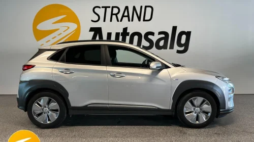 HYUNDAI Kona 64kWh Long Range 484km Norsk Reg 2021 Navi HUD Kamera