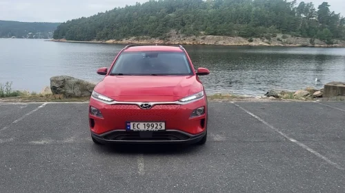 HYUNDAI Kona Premium