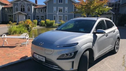 HYUNDAI Kona Premium LR