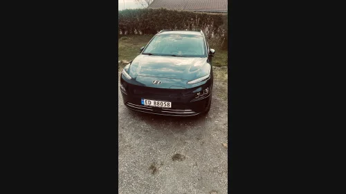 HYUNDAI Kona Premium LR