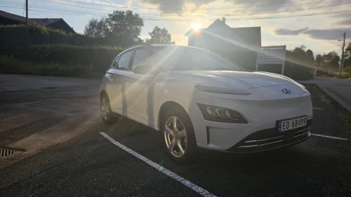 HYUNDAI Kona LR
