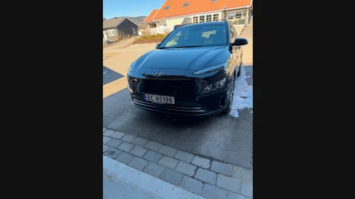 HYUNDAI Kona Premium LR