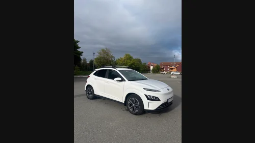 HYUNDAI Kona Premium LR