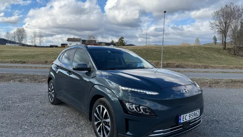 HYUNDAI Kona Premium LR