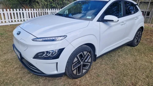 HYUNDAI Kona Premium LR