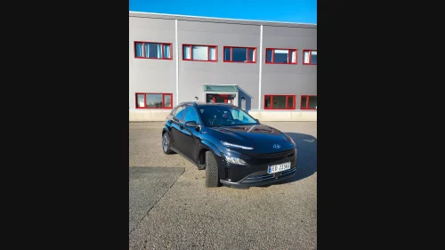 HYUNDAI Kona Premium LR