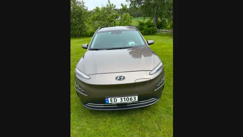HYUNDAI Kona Premium LR