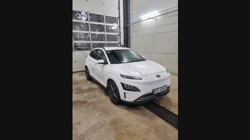 HYUNDAI Kona Premium LR