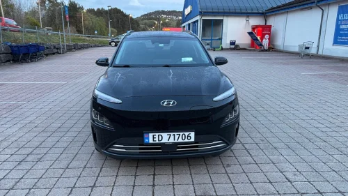 HYUNDAI Kona Premium LR