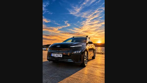 HYUNDAI Kona Premium LR