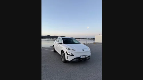 HYUNDAI Kona Premium LR