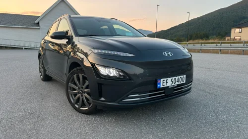 HYUNDAI Kona Premium LR