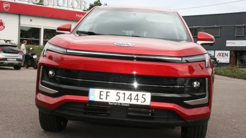 JAC ES4 Nordic Edition/433km/skinn/soltak ++