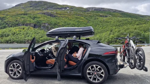 JAGUAR I-PACE 400hk AWD  HSE / Brunt Skinn / Luft / Kjøling / 360++