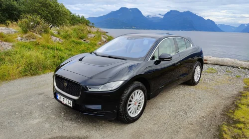 JAGUAR I-PACE EV400 SE 4WD PANO ACC KROK MERIDIAN 360KAM LUFT 400HK