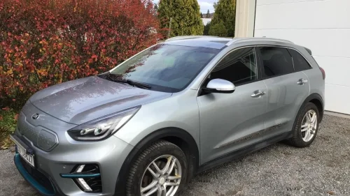 KIA NIRO First Edition 204HK EU OK TIL 15.04.2027 1 EIER SERVICE