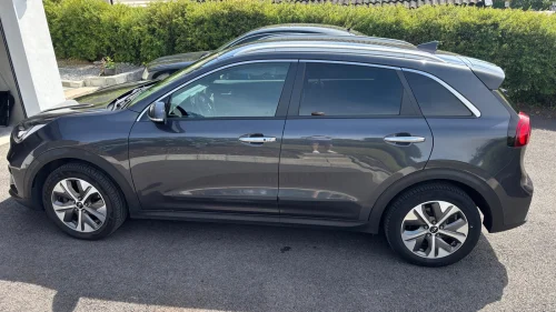 KIA NIRO Spirit/64 kw/UVO app/Skinn/3 fase/ACC/V.hjul/455 km