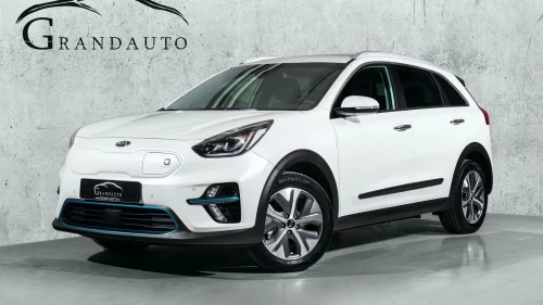 KIA NIRO 64kWh KAMERA LED AD.CRUISE JBL VARMEPUMPE VELHOLDT BIL+