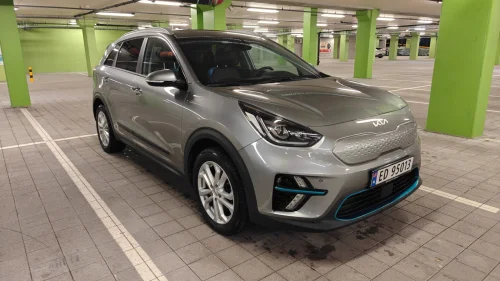 KIA NIRO Exclusive | Skinn/JBL/ACC/Navi/R.kam/Garanti