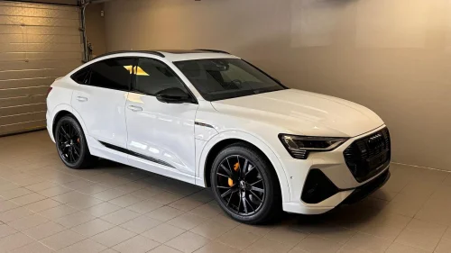 AUDI e-tron Sportback 55 55 S-Line/Black Edition/Nattsyn/Panorama/krok