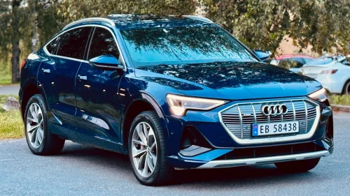 AUDI e-tron Sportback 55 55 S Line Sport