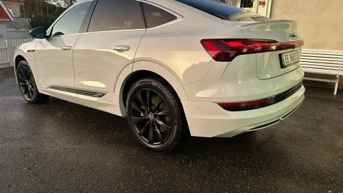 AUDI e-tron Sportback 55 E-TRON S line 55 141KW, nightvision ++
