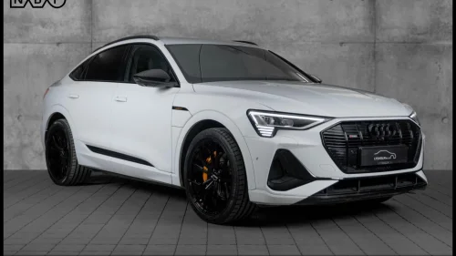 AUDI e-tron Sportback 55 55 2x S-Line/Black Edition//Krok/Pano/BangO/22"/Matrix+