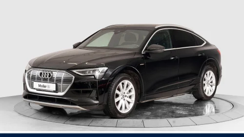 AUDI E TRON SPORTBACK 55 55 sb advanced business Krok,Sportsseter,Sort taktrekk