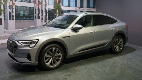 AUDI E TRON SPORTBACK 55 55 quattro Sportback – Spesielt velutstyrt