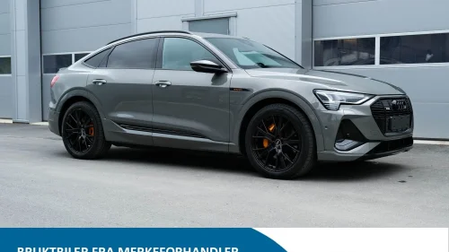 AUDI E TRON SPORTBACK 55 55 Sportback S-line Black Edition - Panorama/Matrix/360