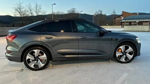AUDI e-tron Sportback 50 50 S-Line Sport LAV KM!! SOM NY!!