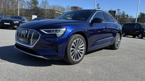 AUDI e-tron Sportback 55 55 Advanced Sport Head Up/Rattvarme/Krok/Skinn