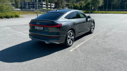 AUDI e-tron Sportback 50 50 Sportback S line Business
