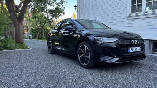 AUDI E TRON SPORTBACK 55 55 S line Sport Black Edition