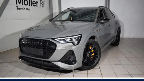 AUDI E TRON SPORTBACK 55 55 sb s-line SB Black Edition /