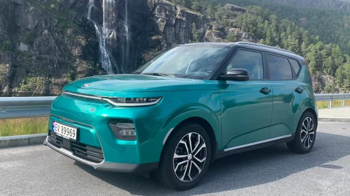KIA SOUL 64 kWt Exclusive, norsk svart bil som er foliert fra ny