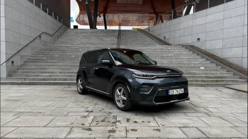 KIA SOUL 64 kWt/Exclusive/Herman Kardon/Skinn/ACC/HeadUp/Garanti