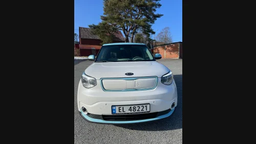 KIA SOUL Exclusive, NYTT BATTERI 2022, ny frontrute, nytt 12V