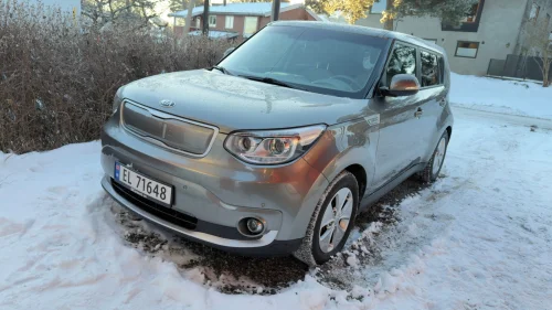 KIA SOUL EXCLUSIVE SKINN VARMEPUMPE KEYLESS R.KAM DAB+ CARPLAY++