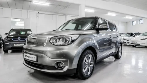 KIA SOUL SKINN / RYGGEKAMERA VENTILERTE SETER / VI TAR INNBYTTE