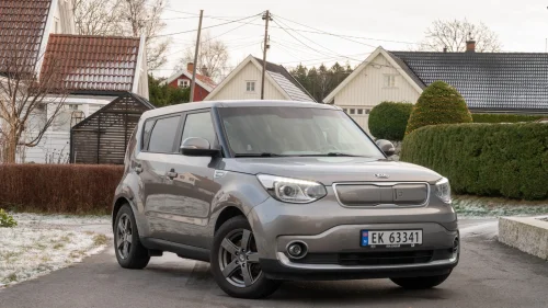 KIA SOUL VELHOLDT KIA SOUL • 30 kWh • CRUISE • RATTVARME