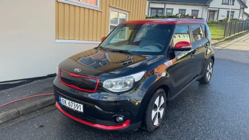 KIA SOUL Neste EU-kontroll okt.2028, neste service sept.2027.